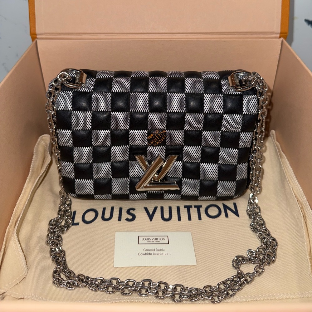 Louis Vuitton Damier Twist BB - Picture 1 of 11